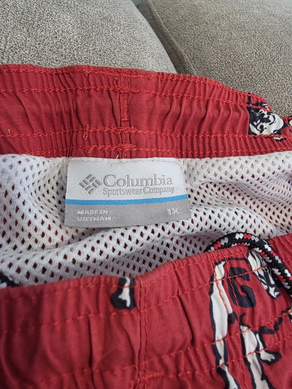 Men's Georgia Bulldog Columbia PFG Swim Trunks